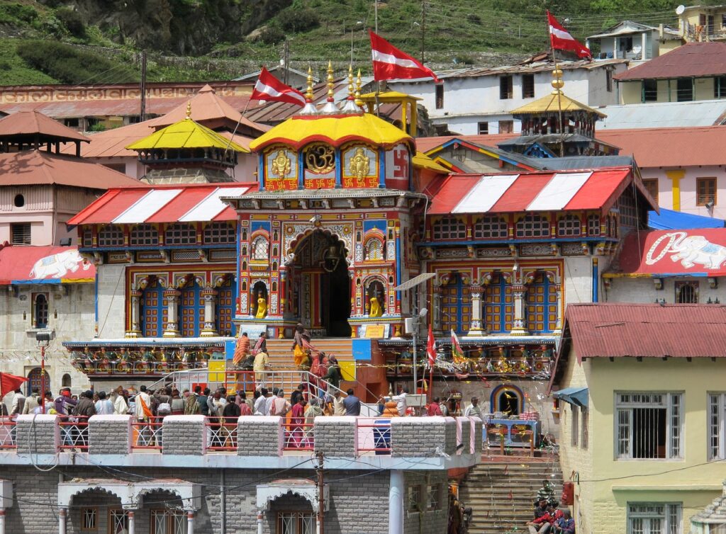 vishnu temple, badrinath, himalayas